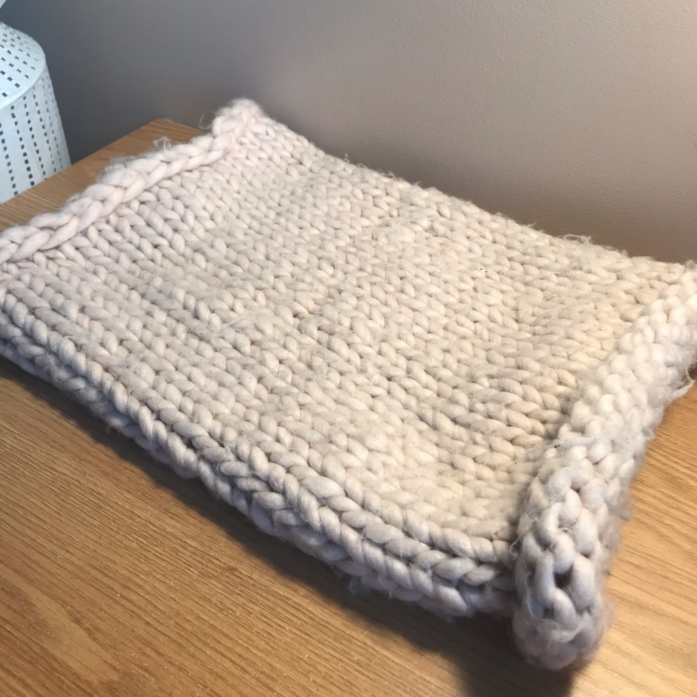 Light pink chunky infinity scarf